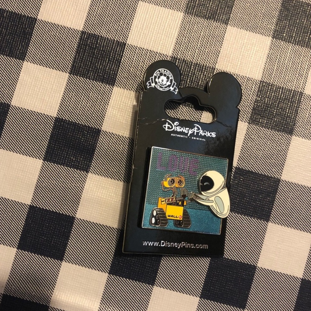 Wall-e Disney Pin
